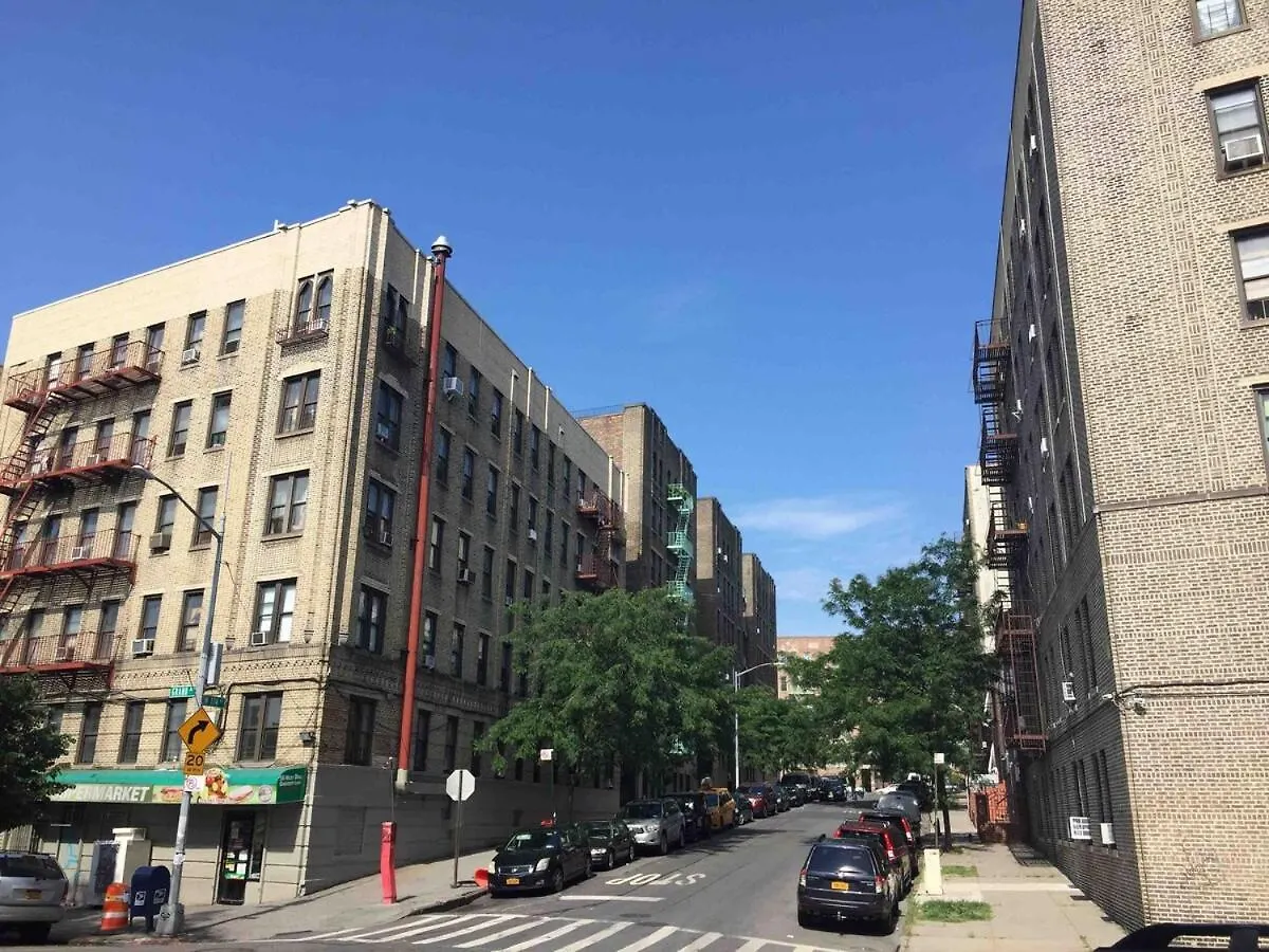 2-Bedroom Apartment In The Bronx And Pet Friendly New York