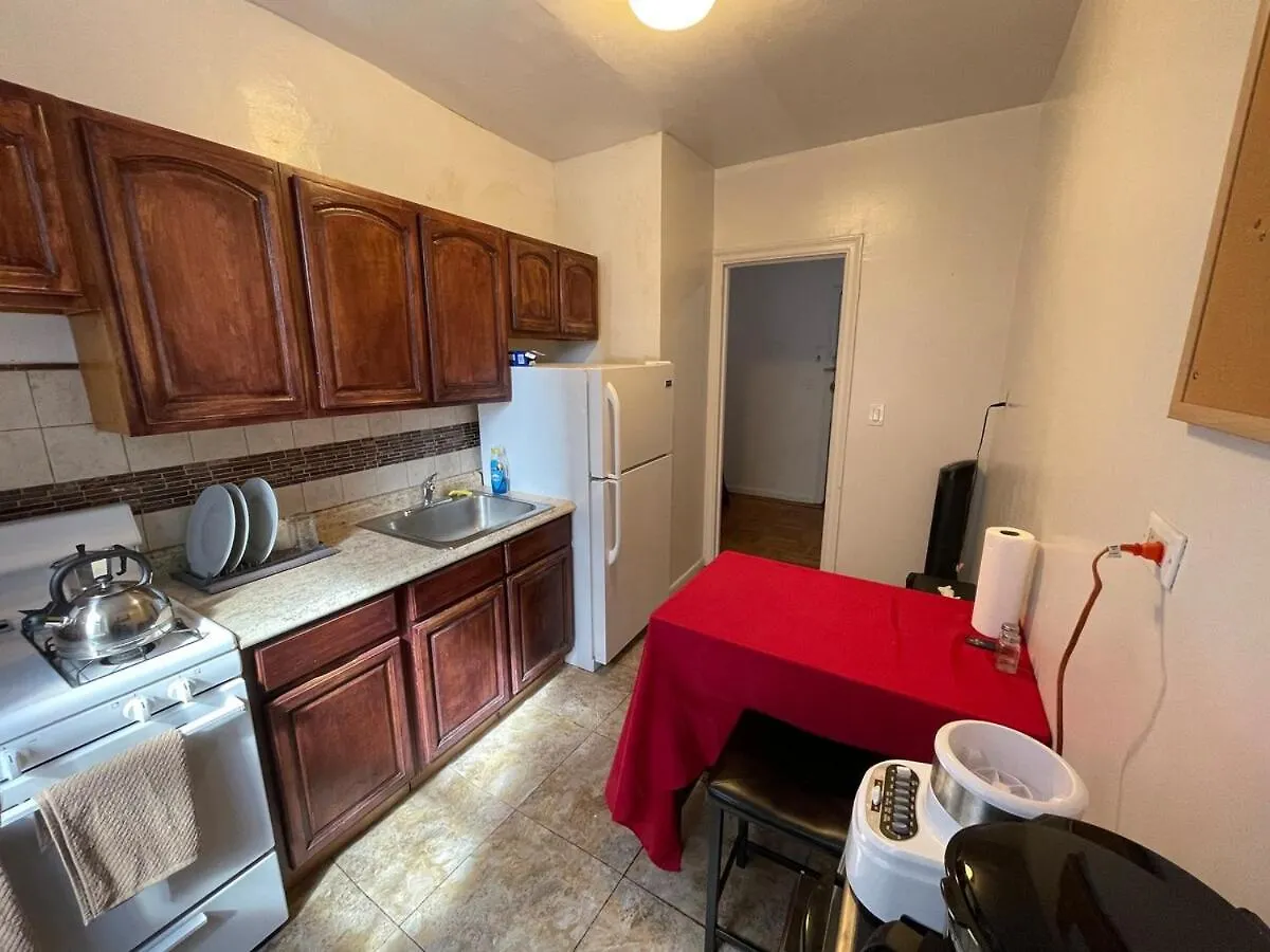 2-Bedroom Apartment In The Bronx And Pet Friendly New York