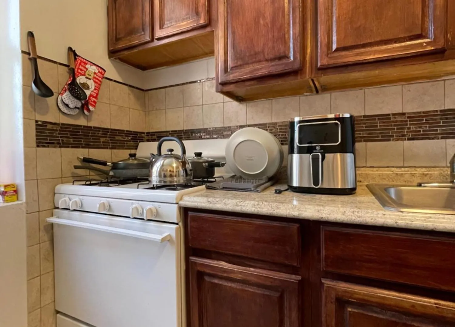 2-Bedroom Apartment In The Bronx And Pet Friendly New York